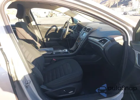 2017 Ford Fusion Se z USA, uszkodzony, nr VIN 3FA6P0H76HR242476